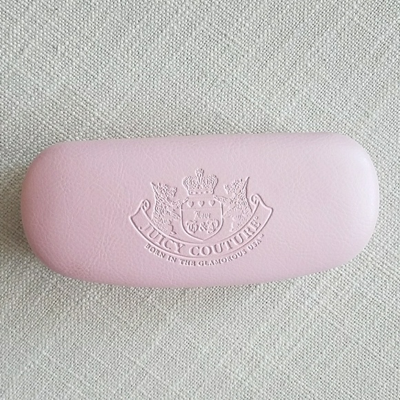 Juicy Couture Accessories - ⚡Juicy Couture Eyeglass Case